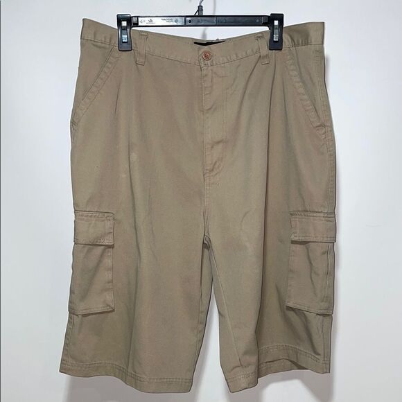 Tan Cargo Shorts with Sturdy Cotton Material - Picture 1 of 7